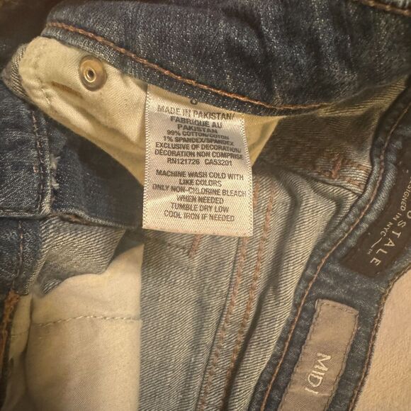 Aeropostale Shorts Womens 8 Midi Distressed Cuffed Midi stretch Denim - Picture 8 of 8